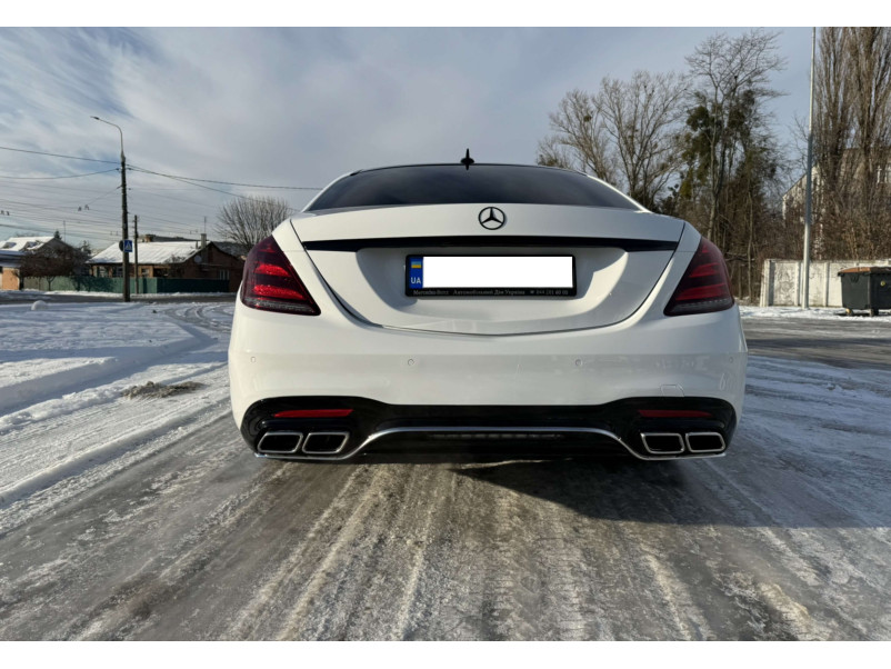 Задній бампер  ( стиль S63 AMG ) на Mercedes-Benz S-Class W222 2017-2020 року