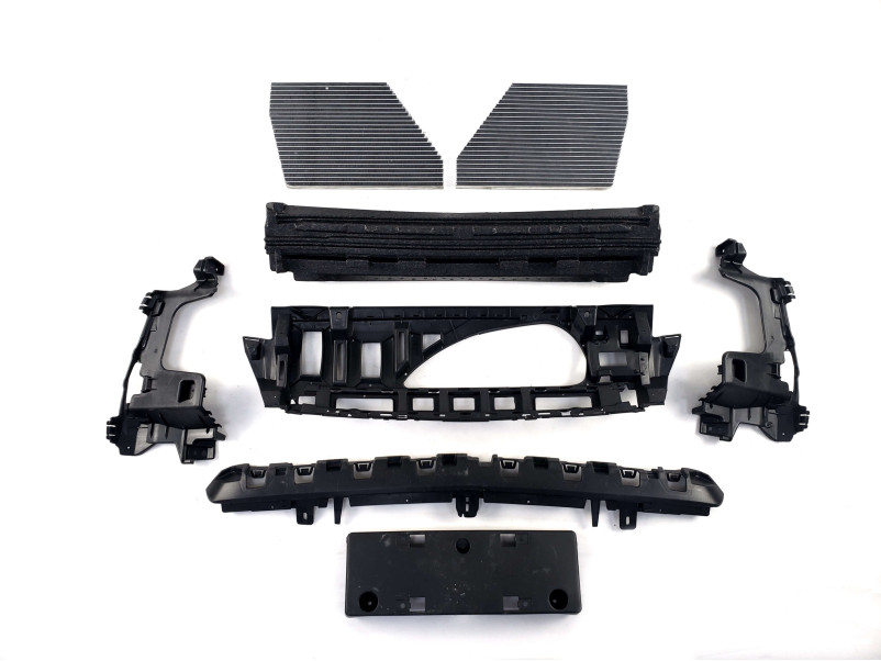 Комплект обвісів  ( стиль E63 AMG ) Body Kit на Mercedes-Benz E-Class W213 2020-2023 року