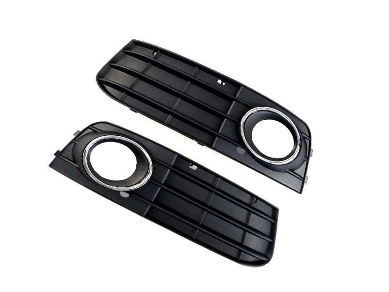 Решітки в бампер Chrome Black  на Audi A4 B8 2007-2011 року