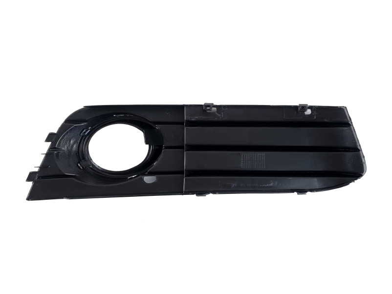 Решітки в бампер Chrome Black  на Audi A4 B8 2007-2011 року