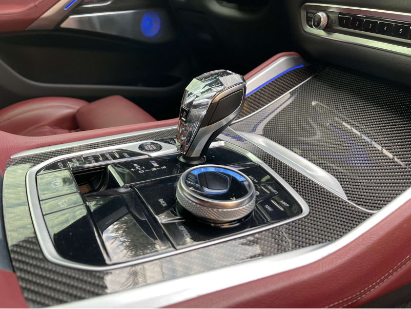 Кришталевий селектор КПП  ( з логотипом М ) на BMW X5 G05 2018-2022 року