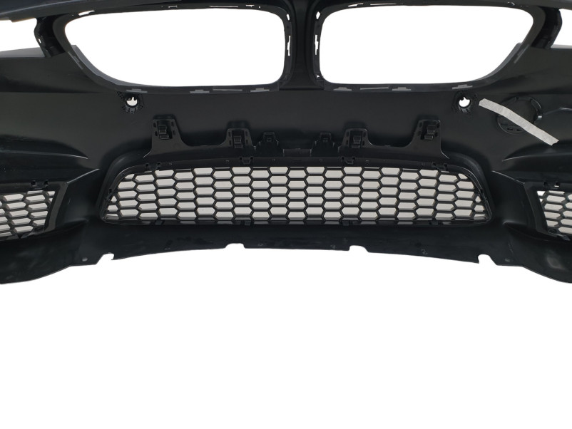 Комплект обвісів  ( M3 Look ) на BMW 3 Series F30 / F31 2011-2018 року