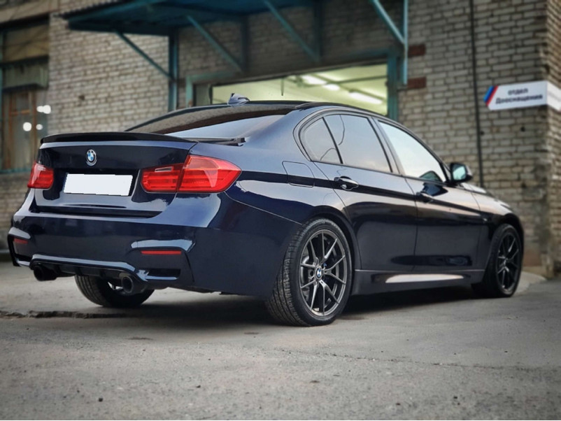 Комплект обвісів  ( M3 Look ) на BMW 3 Series F30 / F31 2011-2018 року