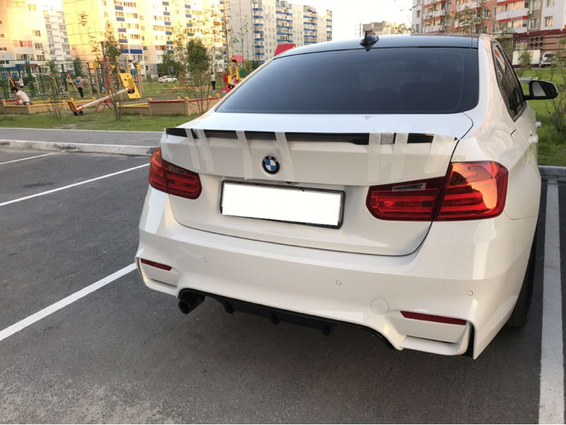 Комплект обвісів  ( M3 Look ) на BMW 3 Series F30 / F31 2011-2018 року