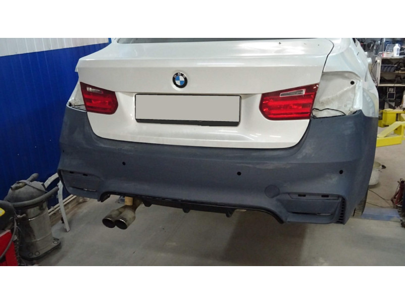 Комплект обвісів  ( M3 Look ) на BMW 3 Series F30 / F31 2011-2018 року