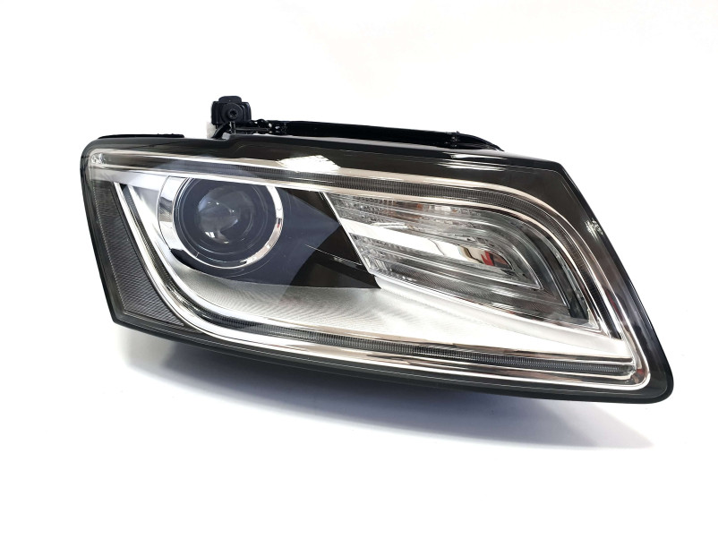 Передні фари  ( Bi-Xenon не адаптив Європа комплектні ) на Audi Q5 8R 2012-2016 року