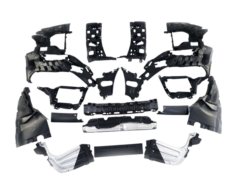 Комплект обвісів  ( M Sport Paket ) з порогами на BMW X5 G05 2018-2022 року