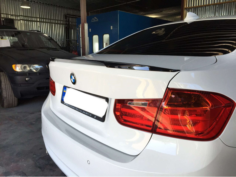 Спойлер Чорний глянець ( стиль M-Performance ) на BMW 3 Series F30 / F31 2011-2018 року
