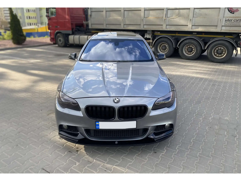 Передній бампер  ( M Sport Paket ) на BMW 5 Series F10 / F11 2010-2017 року