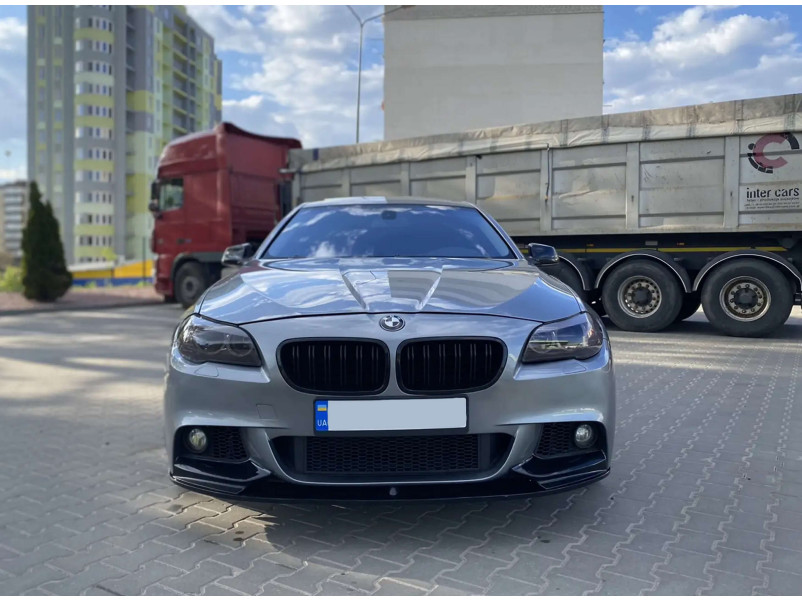 Передній бампер  ( M Sport Paket ) на BMW 5 Series F10 / F11 2010-2017 року