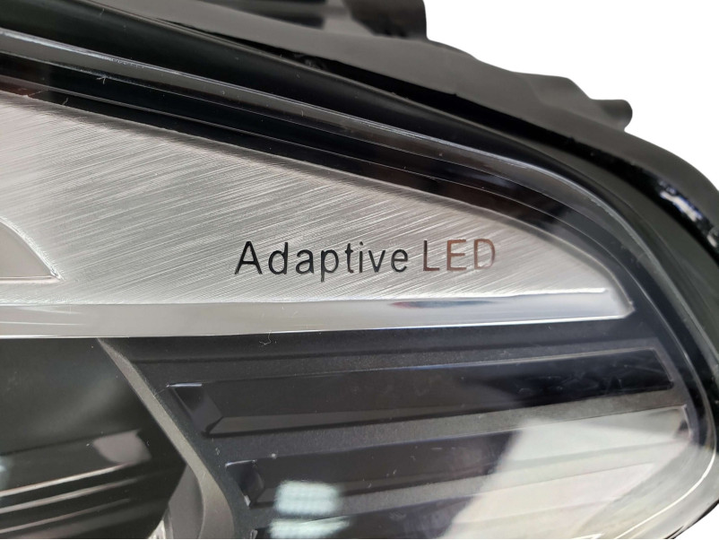 Передні фари  ( Full Led Adaptive ) без блоків на BMW 5 Series G30 / G31 2017-2020 року