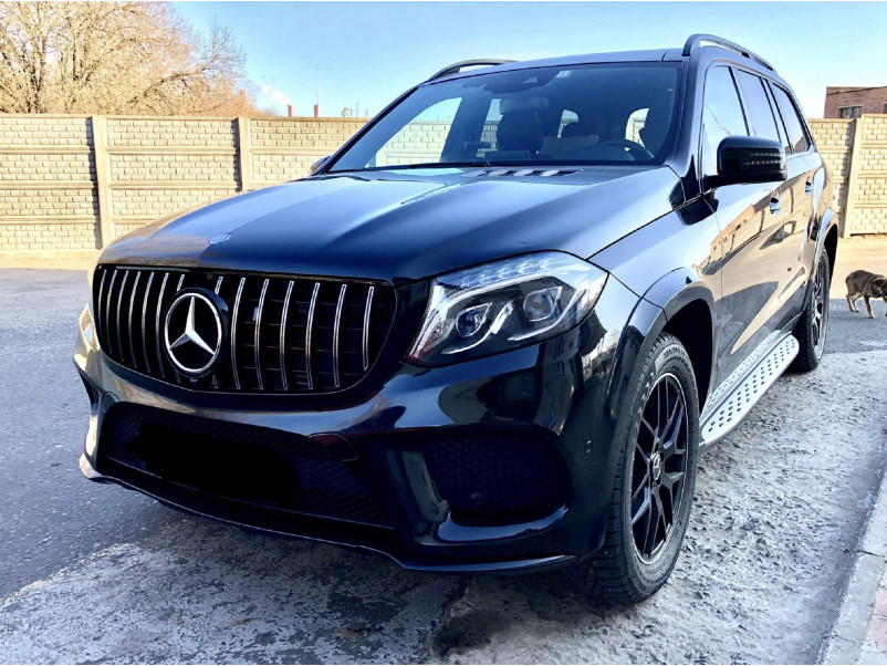 Решітка радіатора Chrome Black GT на Mercedes-Benz GLS-Class X166 2015-2019 року