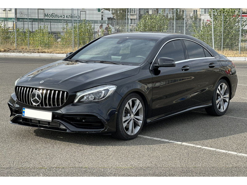 Передній бампер  ( стиль CLA45 AMG ) на Mercedes-Benz CLA-Class C117 2013-2017 року