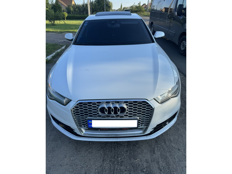 Решітка радіатора Silver Chrome ( в стилі RS6 quattro ) на Audi A6 C7 2014-2018 року