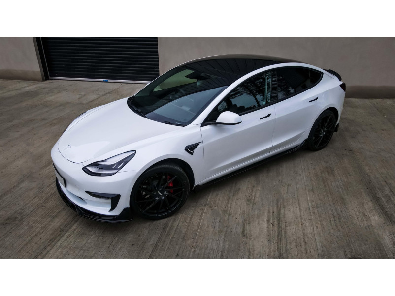 Аеро кіт ( комплект дооснащення )   на Tesla Model 3 2017-2022 року
