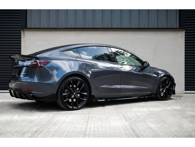Аеро кіт ( комплект дооснащення )   на Tesla Model 3 2017-2022 року