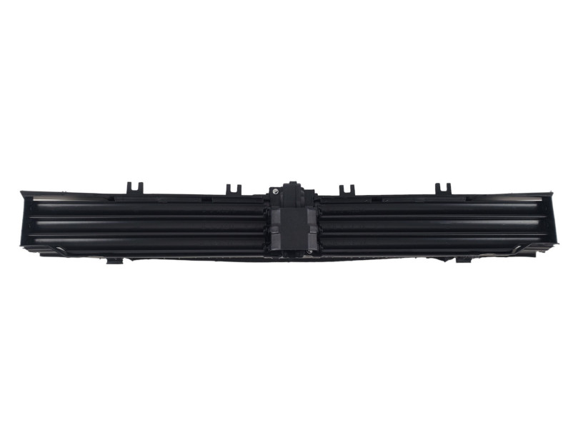 Повітряна заслонка ( жалюзі )  нижні на BMW 5 Series G30 / G31 2020-2023 року