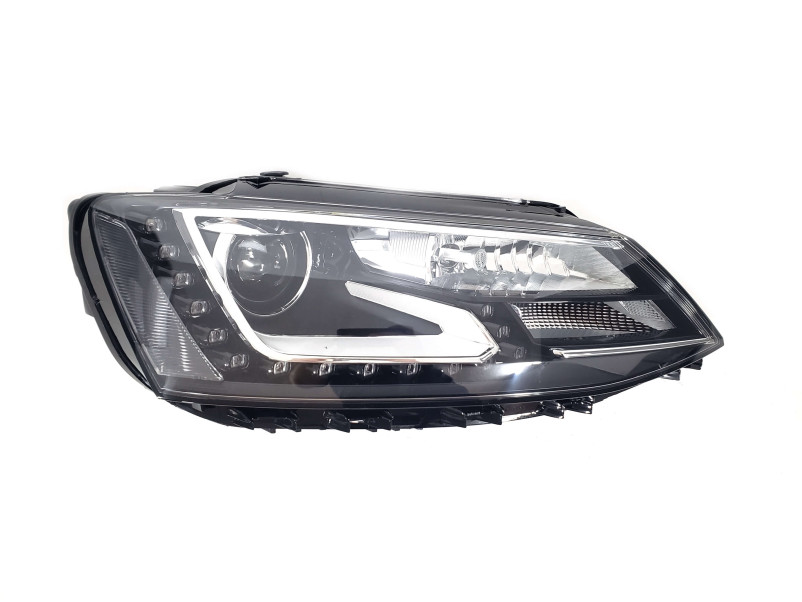Передні фари  ( Xenon ) 9pin на Volkswagen Jetta 2010-2015 року