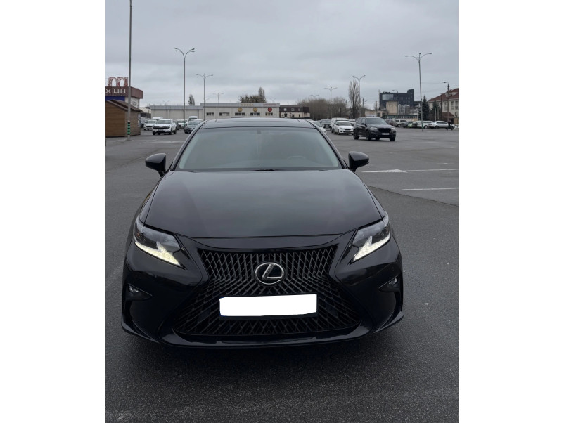 Решітка радіатора Black ( стиль F-Sport ) на Lexus ES 2015-2018 року
