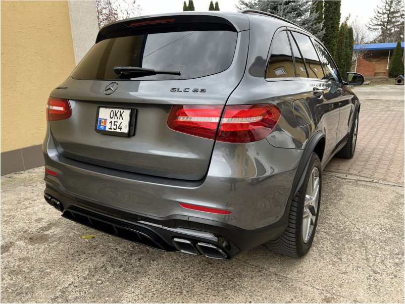 Задній бампер  ( стиль GLC63 AMG ) на Mercedes-Benz GLC-Class X253 2015-2019 року