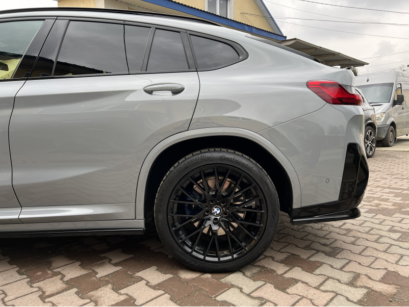 R20 Gloss Black ( різноширокі ) Диски на BMW 3 Series G20 / G21 2018-2022 року