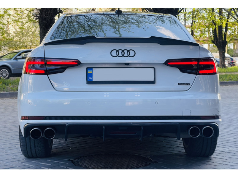 Спойлер Чорний глянець V1 на Audi A4 B9 2015-2019 року