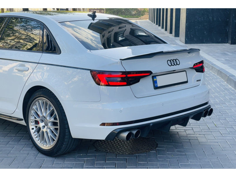 Спойлер Чорний глянець V1 на Audi A4 B9 2015-2019 року