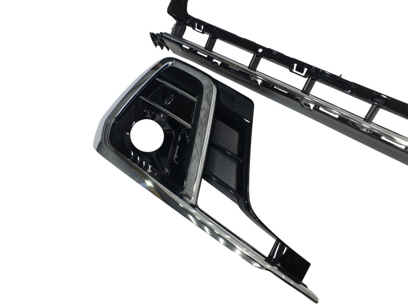 Решітки в бампер Chrome Black  на Audi A8 D5 2021-2026 року