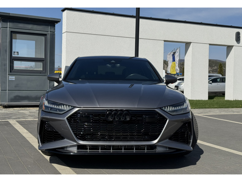 Передній бампер  ( стиль RS7 ) на Audi A7 4K 2017-2023 року