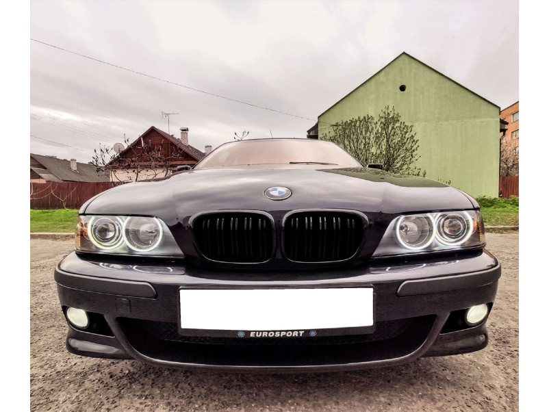 Ніздрі Чорний глянець ( Подвійні M-Look ) на BMW 5 Series E39 1996-2004 року