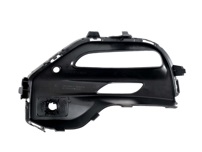 Решітки в бампер  накладка RH на BMW X5 G05 2018-2022 року