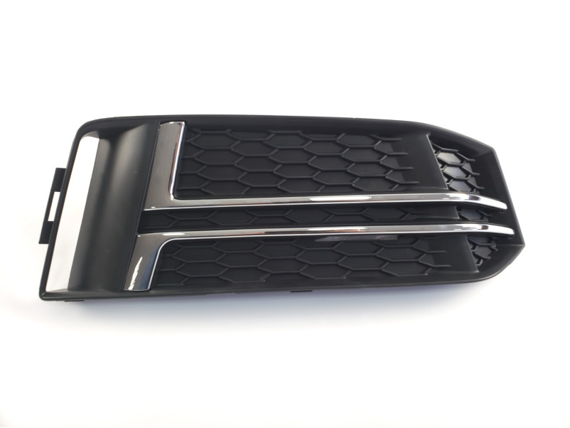 Решітки в бампер Chrome Black ( S4 ) S-Line на Audi A4 B9 2015-2019 року
