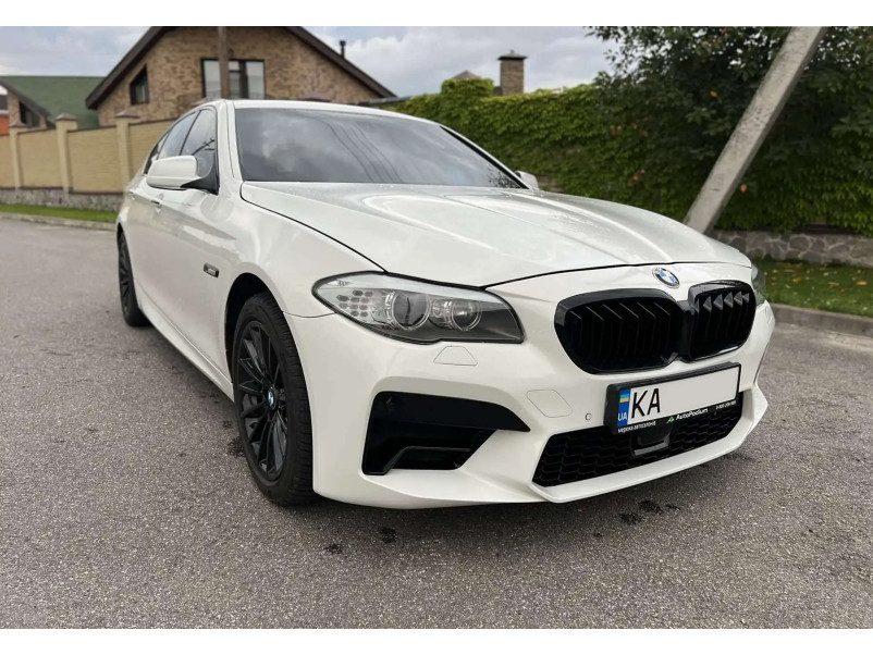 Комплект обвісів  ( стиль M5 F90 LCI ) на BMW 5 Series F10 / F11 2010-2017 року