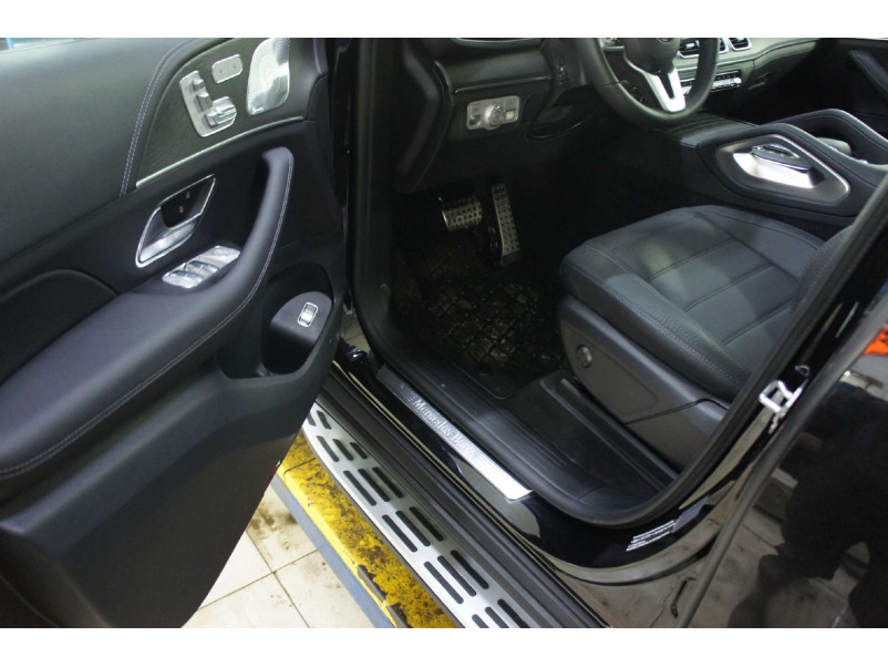 Підніжки   на Mercedes-Benz GLE-Class W167 2018-2023 року
