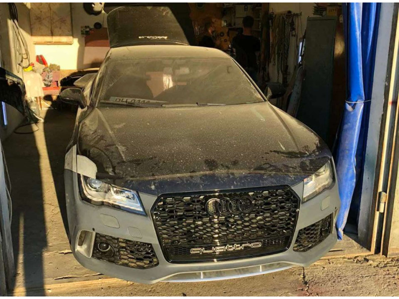 Передній бампер  ( в стилі RS7 ) V2 на Audi A7 4G 2010-2014 року