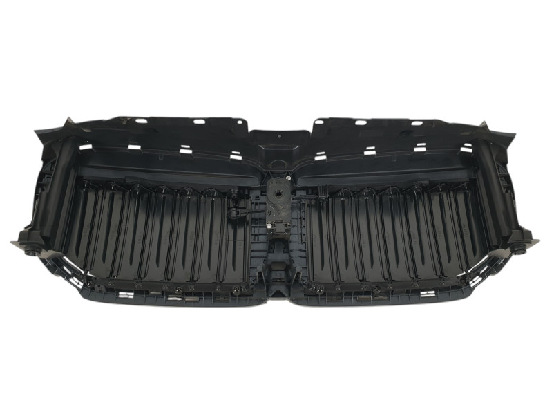 Повітряна заслонка ( жалюзі )  з моторчиком на BMW 7 Series G11 / G12 2019-2023 року