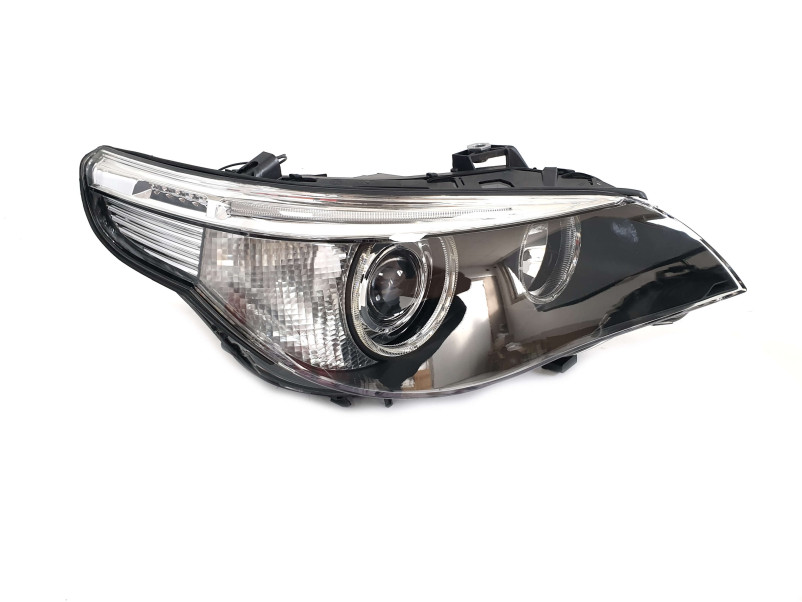 Передні фари  Bi-Xenon ( без блоків ) на BMW 5 Series E60 / E61 2003-2010 року