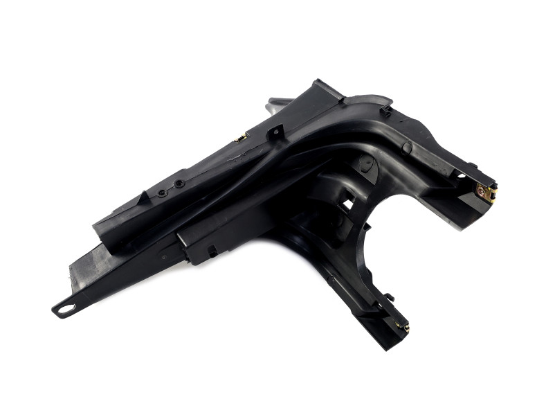 Кронштейн  кріплення правого крила на BMW X5 E70 2007-2010 року