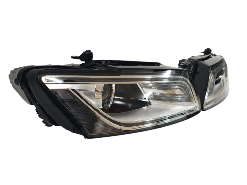 Передні фари  ( Bi-Xenon стиль Q5 2012+ ) на Audi Q5 8R 2008-2012 року