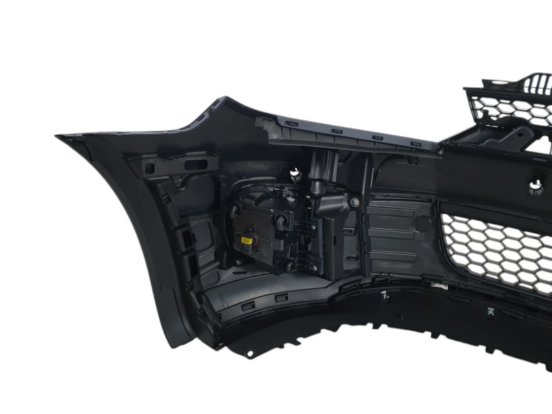 Передній бампер  ( стиль GTI ) на Volkswagen Golf VI 2008-2012 року