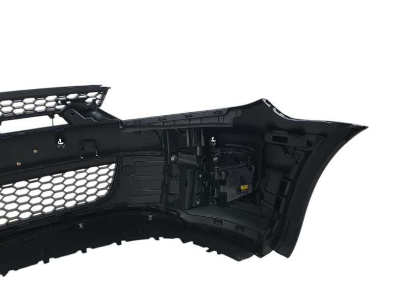 Передній бампер  ( стиль GTI ) на Volkswagen Golf VI 2008-2012 року