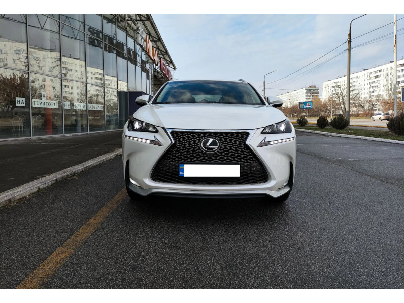 Передній бампер  ( стиль F-Sport ) V1 на Lexus NX 2014-2017 року