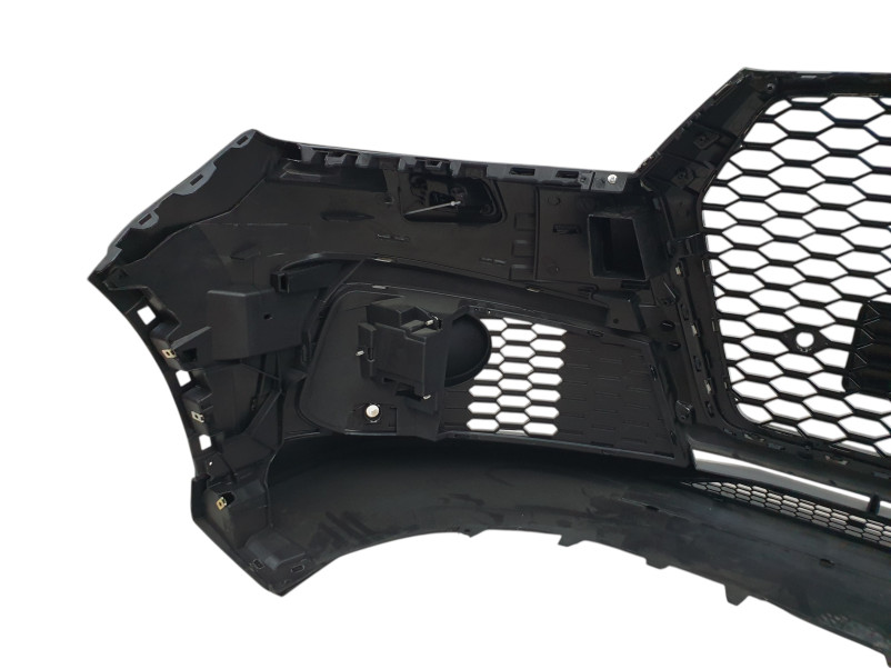 Передній бампер  ( RS Style ) Black на Audi Q7 4M 2015-2020 року