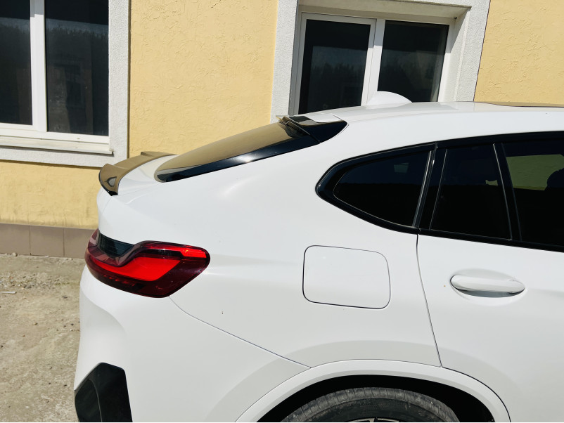 Спойлер Чорний глянець ( верхній ) на BMW X4 G02 2018-2022 року
