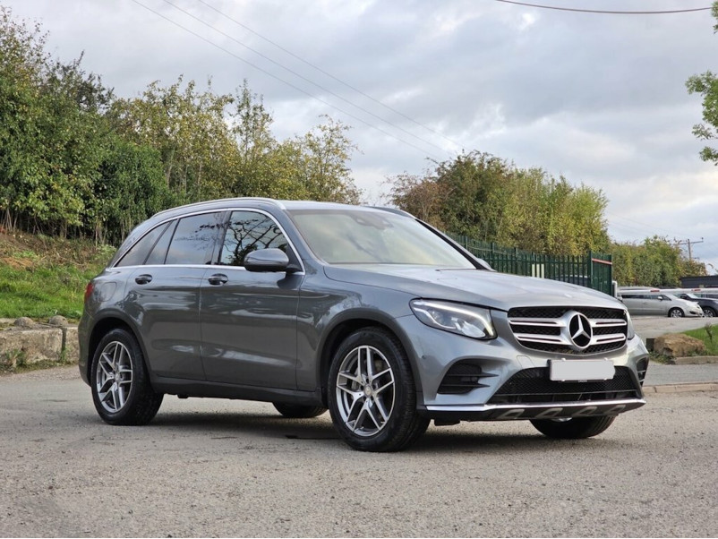 Передній бампер  ( AMG ) на Mercedes-Benz GLC-Class X253 2015-2019 року
