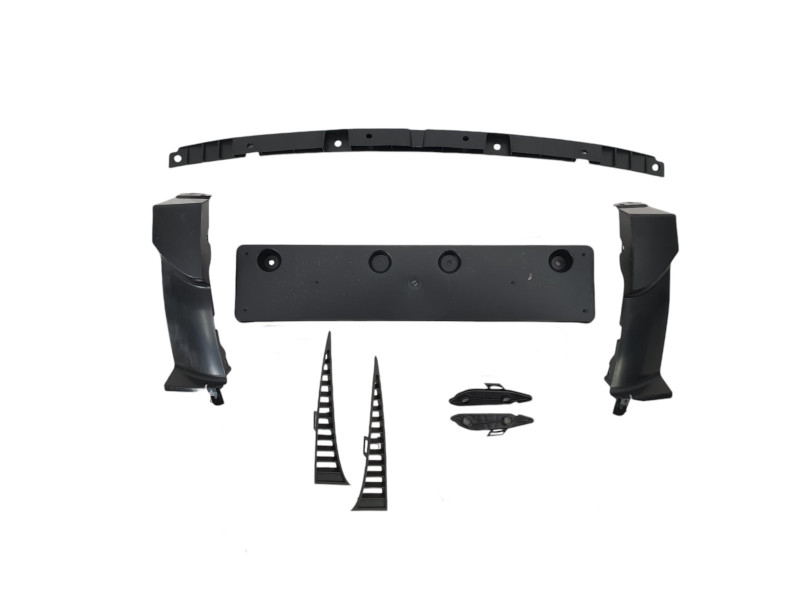 Передній бампер  ( стиль M4 ) під туманки  на BMW 4 Series F32 / F33 2013-2020 року