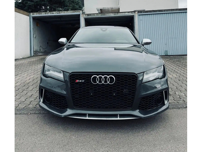 Передній бампер  ( RS Style ) на Audi A7 4G 2010-2014 року