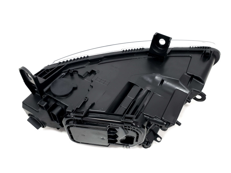 Передні фари  ( Bi-Xenon No Adaptive ) без блоків LCI на Audi A6 C6 2004-2011 року