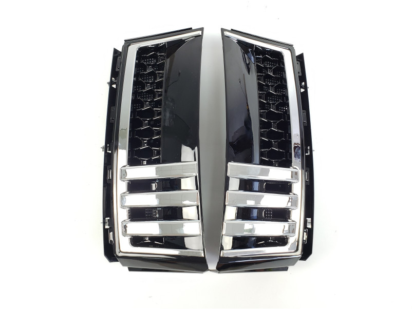 Решітка радіатора  + жабра на Land Rover Range Rover Vogue L322 2010-2013 року