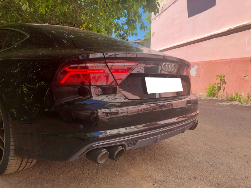 Дифузор ( заднього бампера ) Silver Black ( в стилі S7 00-00 ) на Audi A7 4G 2014-2017 року
